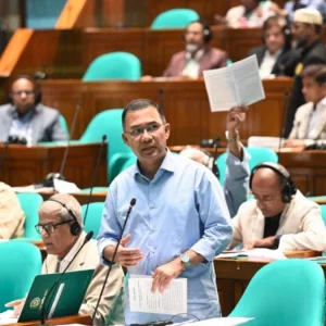 ফ্যাসিস্ট আমলের সারের ডিলারশিপ বাতিল করে নতুন ডিলার নিয়োগের আশ্বাস প্রধানমন্ত্রীর