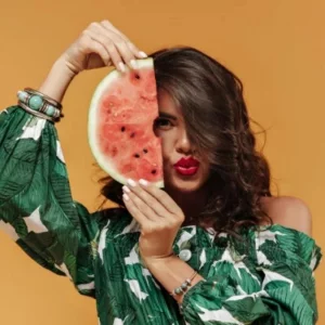 রোদে পোড়া ত্বকের যত্নে তরমুজ