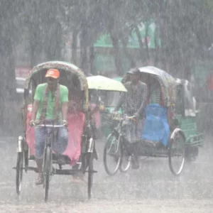 দেশের চার বিভাগে অস্থায়ীভাবে দমকা হাওয়াসহ বজ্রবৃষ্টির আভাস