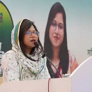 আরপিও বিধি লঙ্ঘনের অভিযোগে স্থগিত মনিরা শারমিনের প্রার্থিতা