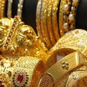দেশের বাজারে কমলো স্বর্ণের দাম, ভরিতে কত