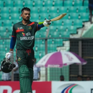 শান্তর সেঞ্চুরিতে চ্যালেঞ্জিং পুঁজি বাংলাদেশের