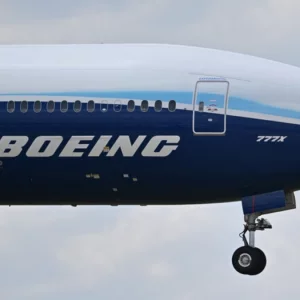 এপ্রিল মাসেই বোয়িং থেকে ১৪টি উড়োজাহাজ কিনছে সরকার