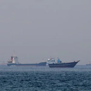 মার্কিন অবরোধের মধ্যেই ১০ দিনে ১০ লাখ ব্যারেল তেল রপ্তানি করেছে ইরান