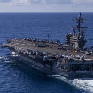 মধ্যপ্রাচ্যের পথে আরও একটি মার্কিন রণতরি