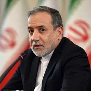 পাকিস্তানে আজ রাতে পৌঁছাতে পারেন ইরানের পররাষ্ট্রমন্ত্রী