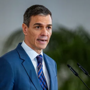 ন্যাটো সদস্যপদ বাতিলের গুঞ্জন উড়িয়ে দিলেন স্পেনের প্রধানমন্ত্রী