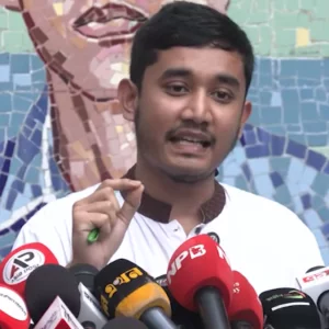 ‘প্রধানমন্ত্রী ও তার কন্যাকে নিয়ে আমি পোস্ট করিনি’