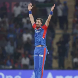 আইপিএল খেলার অনুমতি পেলেন স্টার্ক