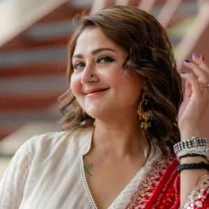 মনে হয় কেউ আমাকে গালাগালি দিচ্ছে: স্বস্তিকা মুখার্জি