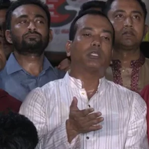 ‘গুপ্ত রাজনীতি’ থেকে বেরিয়ে শিবিরকে প্রকাশ্যে রাজনীতি করার আহবান ছাত্রদল সভাপতির