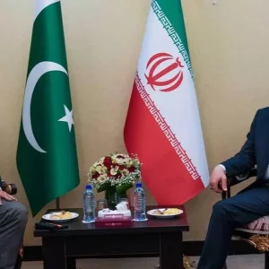 পাকিস্তানের সেনাপ্রধানের সঙ্গে ইরানি পররাষ্ট্রমন্ত্রীর বৈঠক