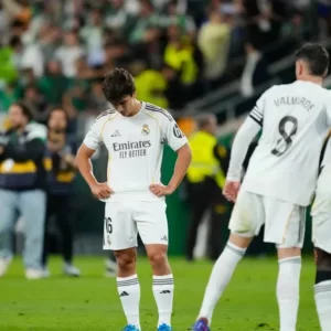 শেষ মুহূর্তের গোলে পয়েন্ট হারালো রিয়াল, শিরোপার সুবাস পাচ্ছে বার্সা