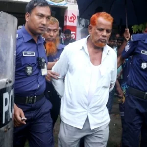 পঞ্চগড়ে ছাত্রীকে শ্লীলতাহানির চেষ্টার অভিযোগে প্রধান শিক্ষক ৫ ঘণ্টা অবরুদ্ধ