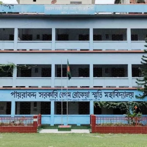 রংপুরে মোমবাতি জ্বালিয়ে এসএসসি পরীক্ষা, কেন্দ্রসচিবকে দায়ী করলেন ইউএনও