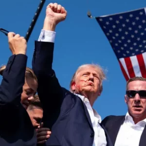 এক দশকে একাধিক হামলার মুখে ট্রাম্প: ফের আলোচনায় নিরাপত্তা ঝুঁকি