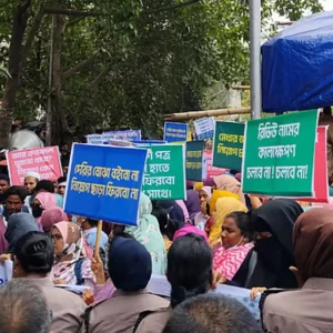 প্রতিমন্ত্রীর সঙ্গে আলোচনায় সমাধান হয়নি, কর্মসূচি চালিয়ে যাওয়ার ঘোষণা শিক্ষকদের