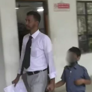 নাটোরে ৭ বছরের শিশুকে ২১ বছর দেখিয়ে মামলা