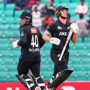 বাংলাদেশের বিপক্ষে শক্ত পুঁজি পেয়েছে নিউজিল্যান্ড 