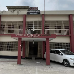 গলাচিপায় এলজিইডির উন্নয়ন কাজে অনিয়মের অভিযোগ, সংস্কারের কয়েক দিনেই ভাঙছে সড়ক