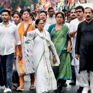 পশ্চিমবঙ্গে দ্বিতীয় ধাপের ভোটগ্রহণ বুধবার, বাংলাদেশ সীমান্তে কড়াকড়ি