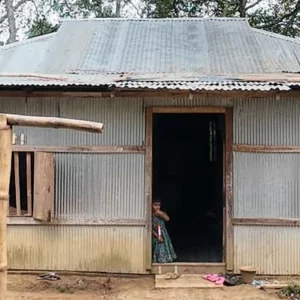বিদ্যুৎ অফিসের ভুলে কৃষকের ঘরে লাখ টাকার ‘ভুতুড়ে’ বিল