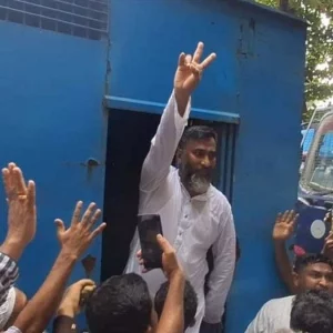 যার ডাকে এতদিন আন্দোলন করেছি সেদিন তিনিই আমাকে তাড়িয়ে দিলেন: ইসহাক সরকার