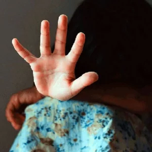 স্কুলে যাওয়ার পথে ছাত্রীকে তুলে নিয়ে দিনভর ধর্ষণ, মুমূর্ষু অবস্থায় হাসপাতালে ভর্তি