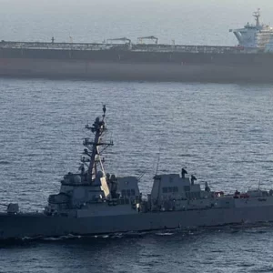 হরমুজ প্রণালি অবরোধ: ইরানি জাহাজ জব্দ করল যুক্তরাষ্ট্র