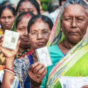 পশ্চিমবঙ্গ বিধানসভা নির্বাচনের চূড়ান্ত ধাপের ভোটগ্রহণ শুরু
