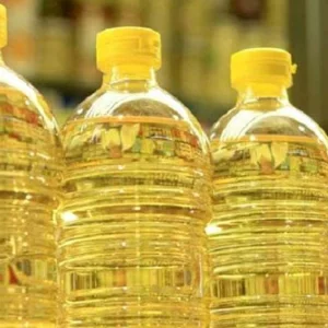 অর্ধেকে নেমেছে সয়াবিন তেলের আমদানি, বাজারে সরবরাহ-সংকট