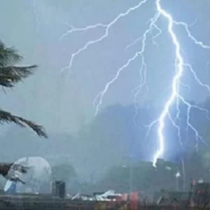 সারা দেশে বজ্রবৃষ্টির পূর্বাভাস: পাঁচ বিভাগে অতি ভারী বর্ষণের শঙ্কা