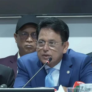 জুলাই থেকে বিনামূল্যে স্কুলড্রেস দেবে সরকার 