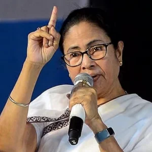 জরিপের ফল উড়িয়ে মমতা বললেন, ‘রেকর্ড জয়ের পথে তৃণমূল’