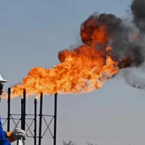 বিশ্ববাজারে জ্বালানি তেলের দামে আগুন