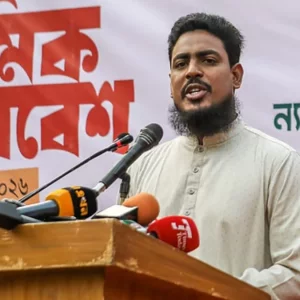 ব্যাংক রেজোল্যুশন আইনের মাধ্যমে লুটপাটকারীদের মালিকানা ফিরিয়ে দেওয়া হচ্ছে: আখতার