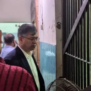 হঠাৎ রমনা থানায় স্বরাষ্ট্রমন্ত্রী, ১০ মিনিটে যা যা হলো