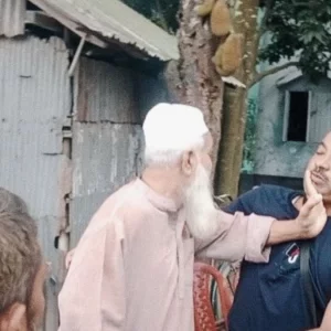 অতিরিক্ত টোল আদায়ের ভিডিও ধারণ, দুই সাংবাদিকের উপর বিএনপি নেতা-কর্মীদের হামলা