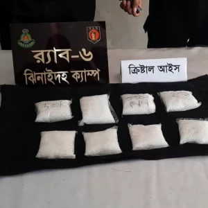 যাত্রীবাহী বাসে মিললো সাড়ে ৭ কোটি টাকার ‘ক্রিস্টাল আইস’