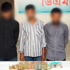 হজক্যাম্পে হজযাত্রীর রিয়াল চুরি: সাড়ে ১৭ হাজার রিয়ালসহ ২ জন গ্রেপ্তার