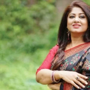 ‘কন্ট্র্যাক্ট ম্যারেজ’ দিয়ে ফিরছেন মৌসুমী