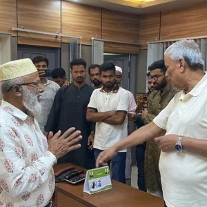 কলেজে হামলা করে বহিষ্কৃত ছাত্রদল নেতাদের এমপির মধ্যস্থতায় ক্ষমা করলেন অধ্যক্ষ