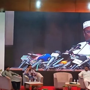 সংসদে নিজের ভোটের বিরুদ্ধে অবস্থান নেওয়া ‘অন্তহীন প্রতারণা’