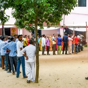 পশ্চিমবঙ্গে একাধিক কেন্দ্রের ভোট বাতিল, ২১ মে পুনর্নির্বাচন