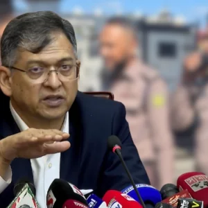 মানানসই হয়নি পুলিশের নতুন পোশাক, শার্ট থাকবে আগের মতো প্যান্ট হবে খাকি: স্বরাষ্ট্রমন্ত্রী