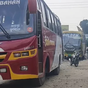 মেহেরপুর-চুয়াডাঙ্গা মহাসড়কে অনির্দিষ্টকালের বাস ধর্মঘট