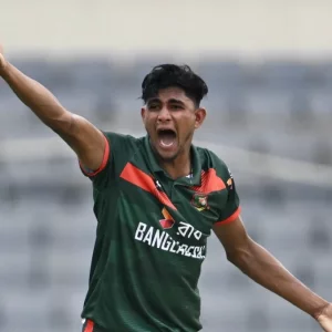 আইসিসির মাসসেরা হওয়ার দৌড়ে নাহিদ রানা