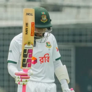 জন্মদিনে মাঠে নেমেই নিজেকে উপহার দিলেন মুশফিক