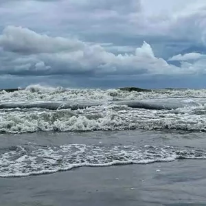 ৪৮ ঘণ্টার মধ্যে বঙ্গোপসাগরে লঘুচাপ সৃষ্টির আভাস, ৫ দিন বজ্রবৃষ্টির সম্ভাবনা