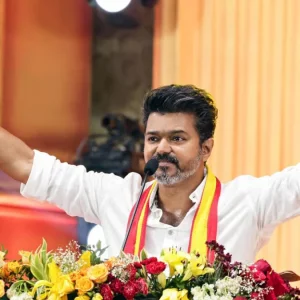 ভবিষ্যদ্বাণী ফলে যাওয়ায় জ্যোতিষীকে সরকারি পদে বসালেন বিজয়